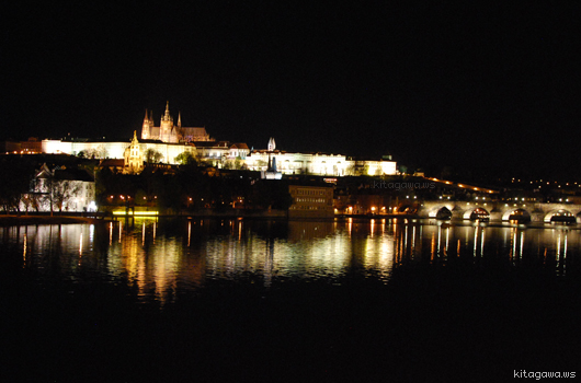 プラハ城ライトアップ