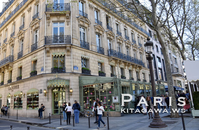 ラデュレ シャンゼリゼ店 Ladurée Champs Elysées