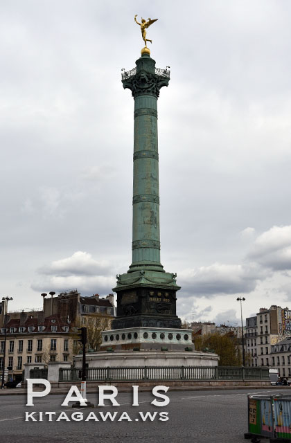 バスティーユ広場 ７月革命の記念柱