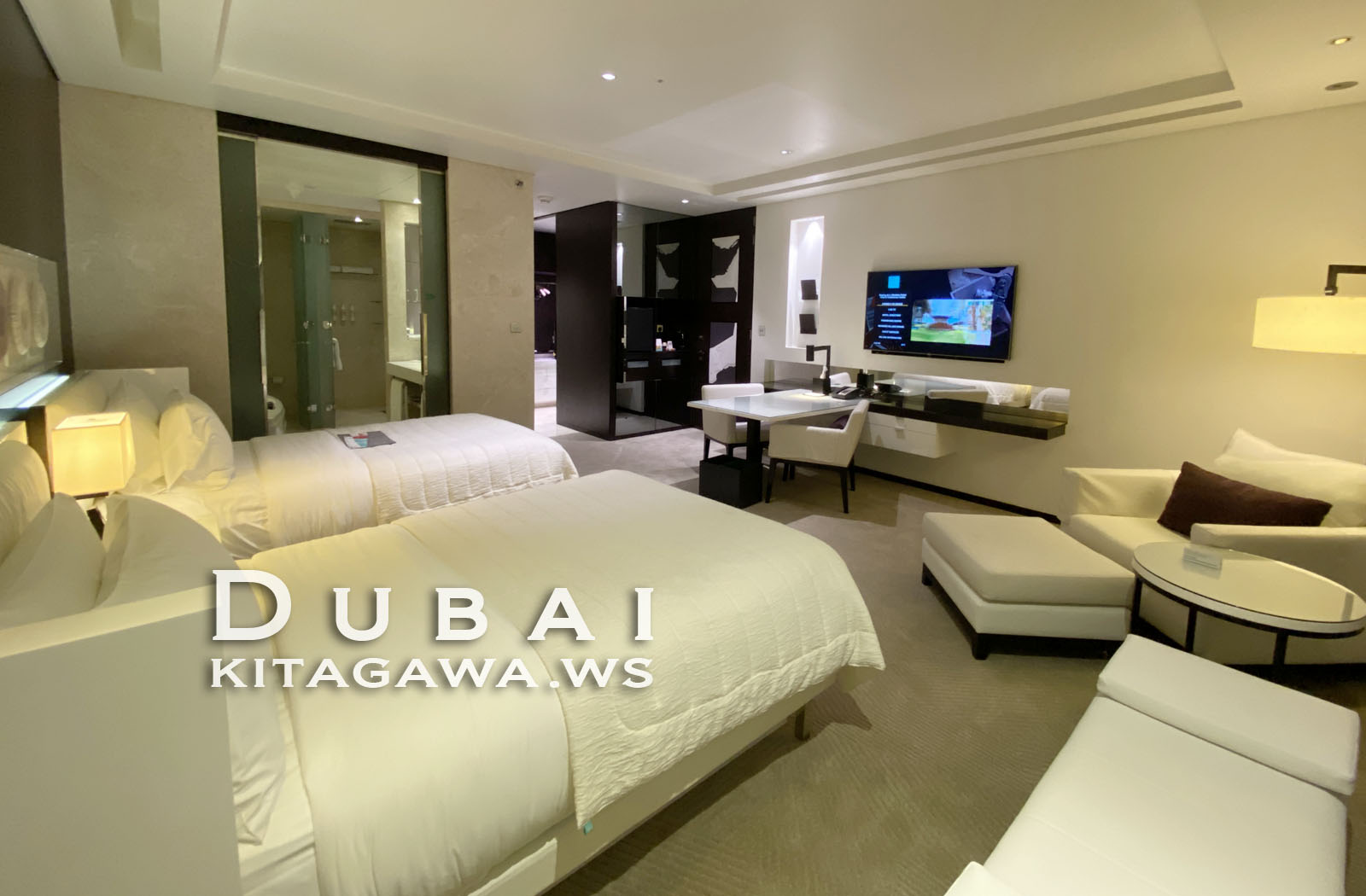 Le Royal Club Room