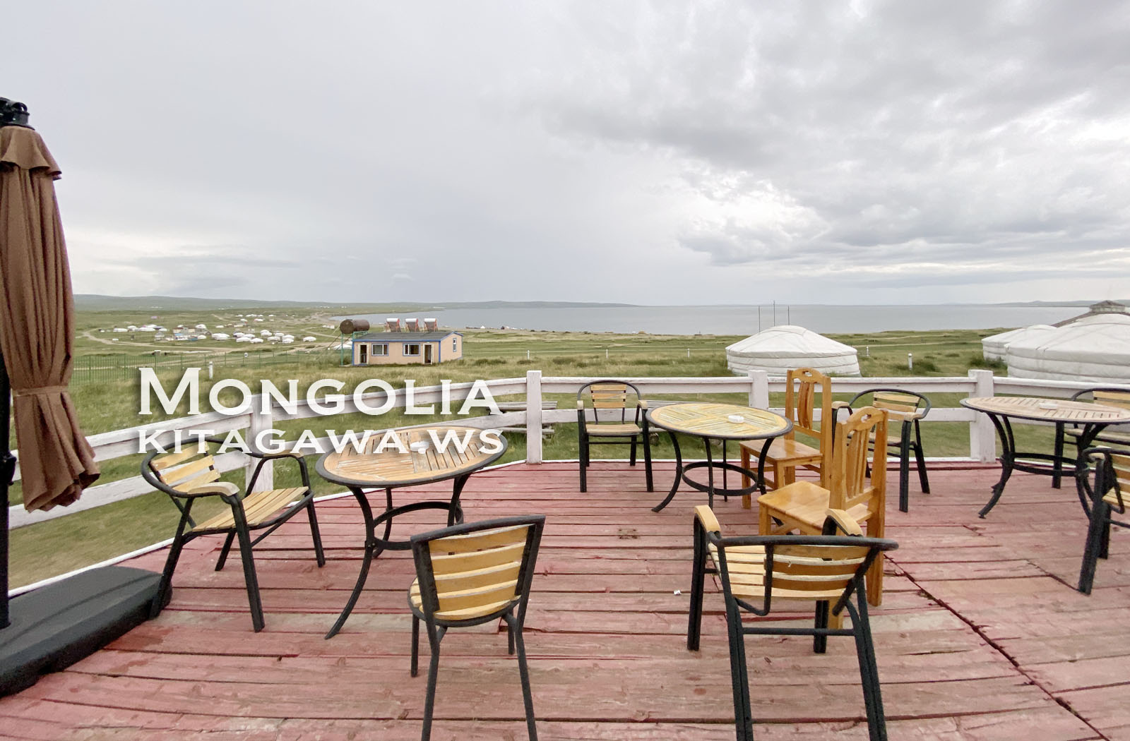 ウギー湖 ホテル キャンプ