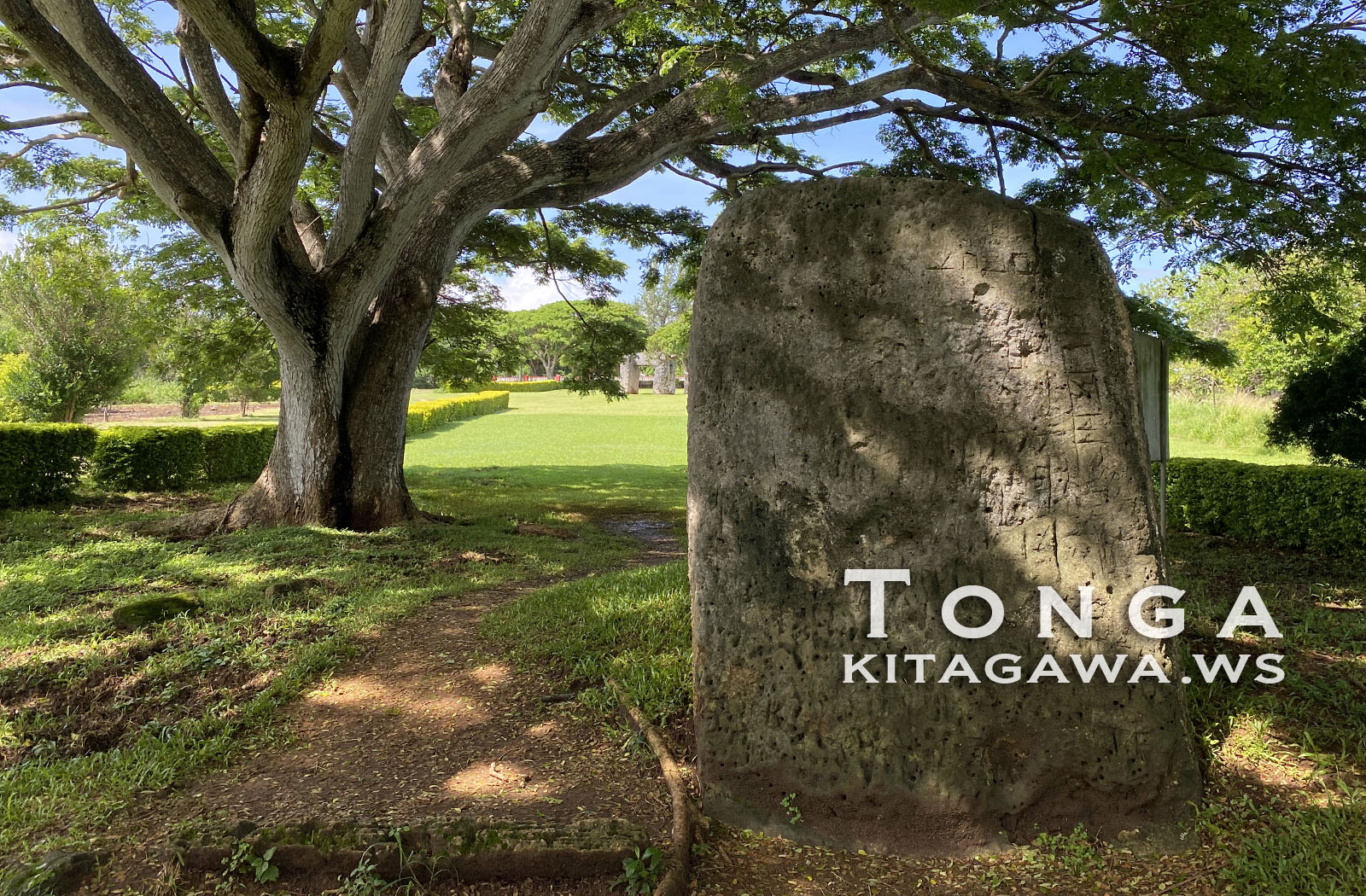 ハアモンガ・ア・マウイの三石塔