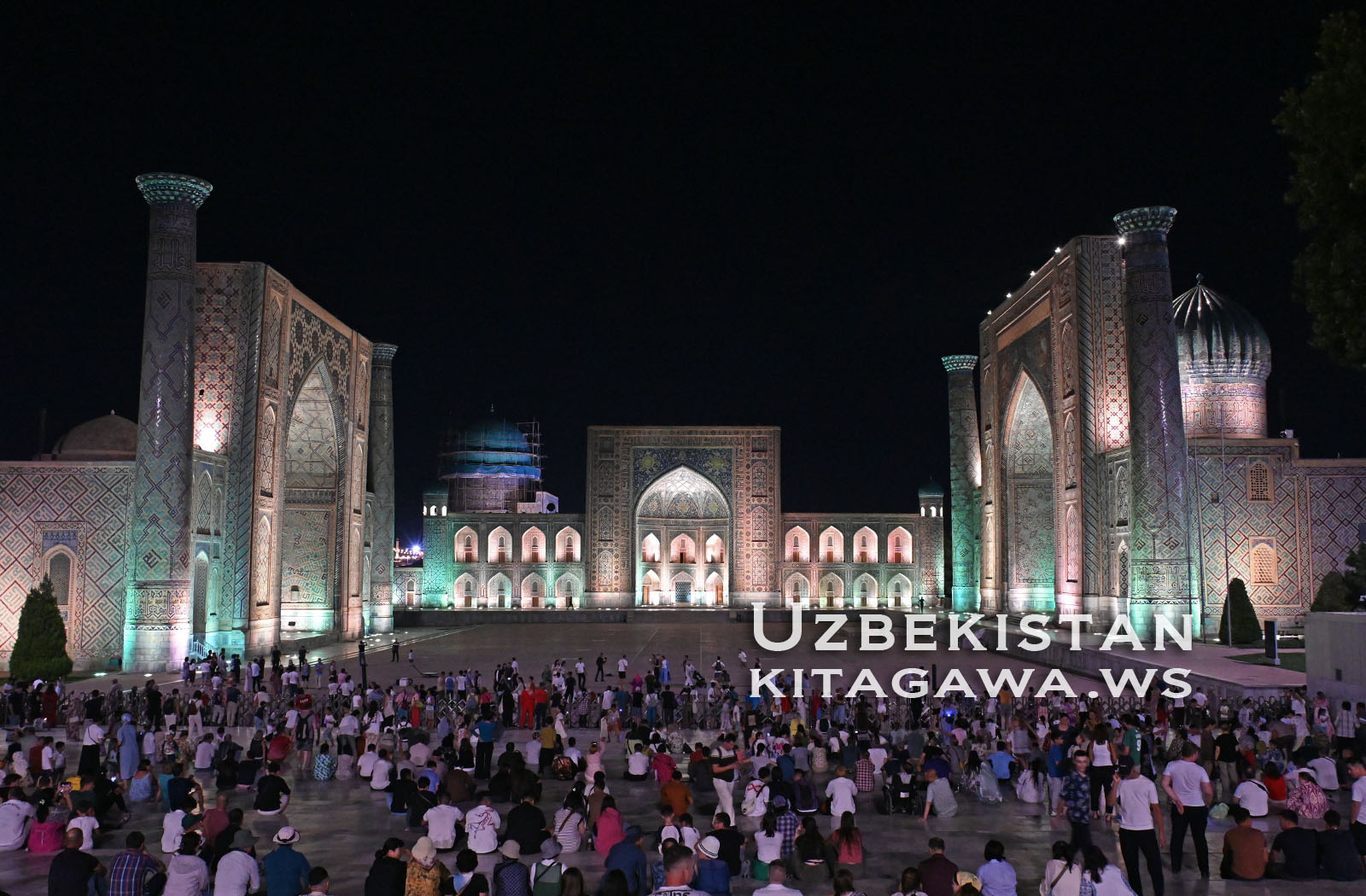 レギスタン広場 ライトアップショー